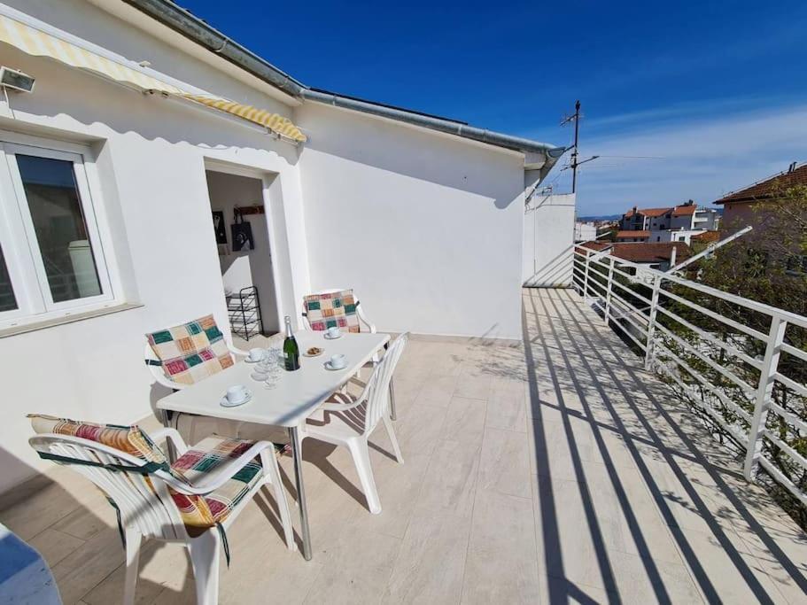 Apartamento Prostorný domov v nejkrásnější části Chorvatska Vodice Exterior foto