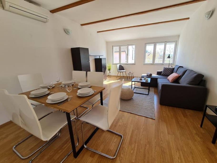 Apartamento Prostorný domov v nejkrásnější části Chorvatska Vodice Exterior foto