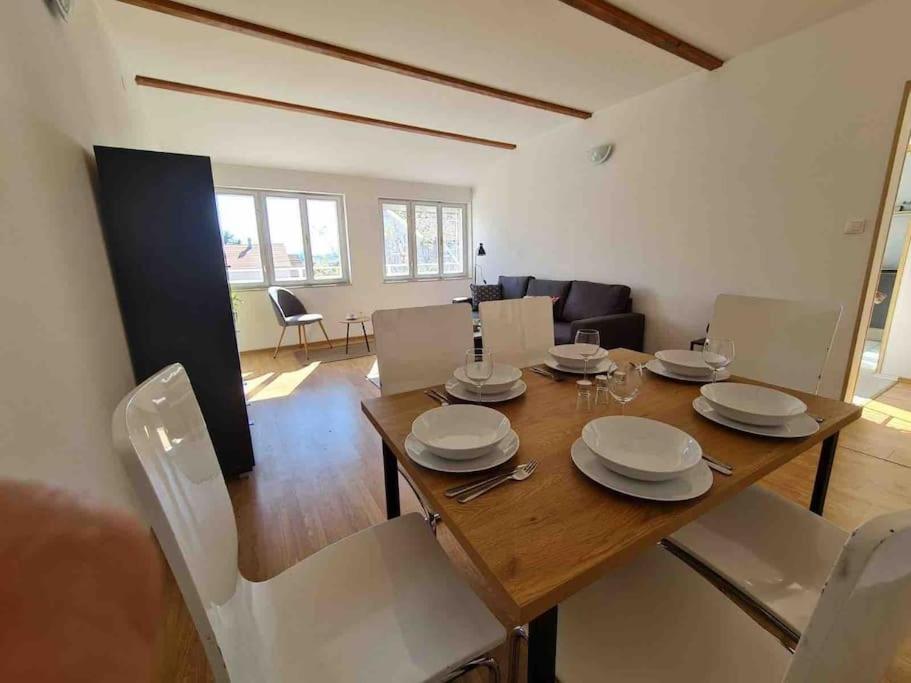 Apartamento Prostorný domov v nejkrásnější části Chorvatska Vodice Exterior foto